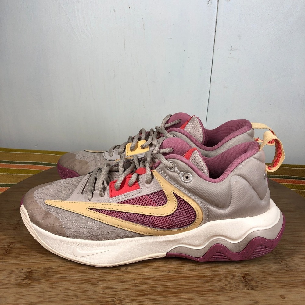 Nike Giannis Immortality 3 Mens size 7.5 shoes Fossil Stone basketball sneakers